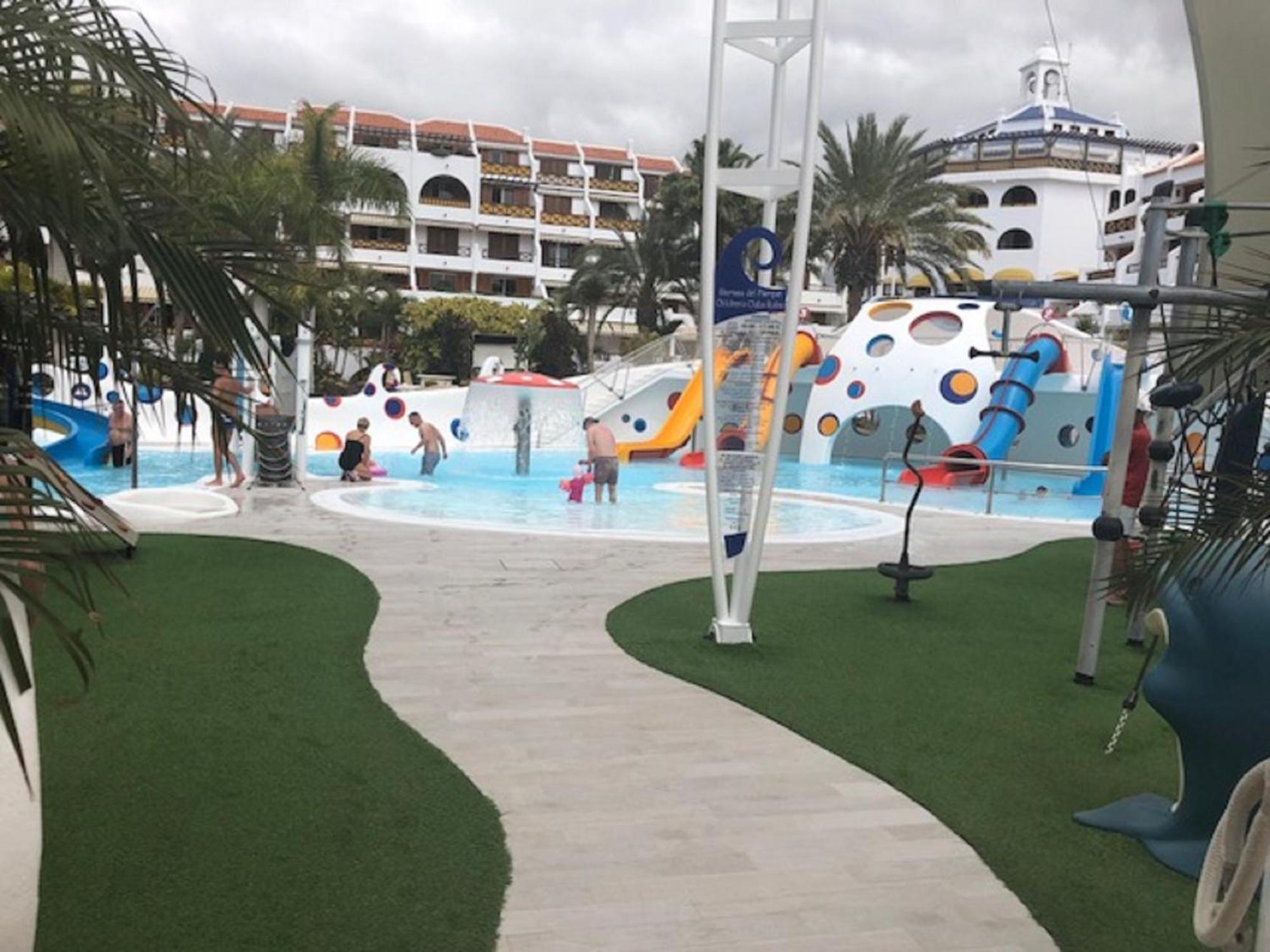 플라야데라스아메리카스 Wonderland With The Best Swimming Pool In Park S III 아파트 외부 사진